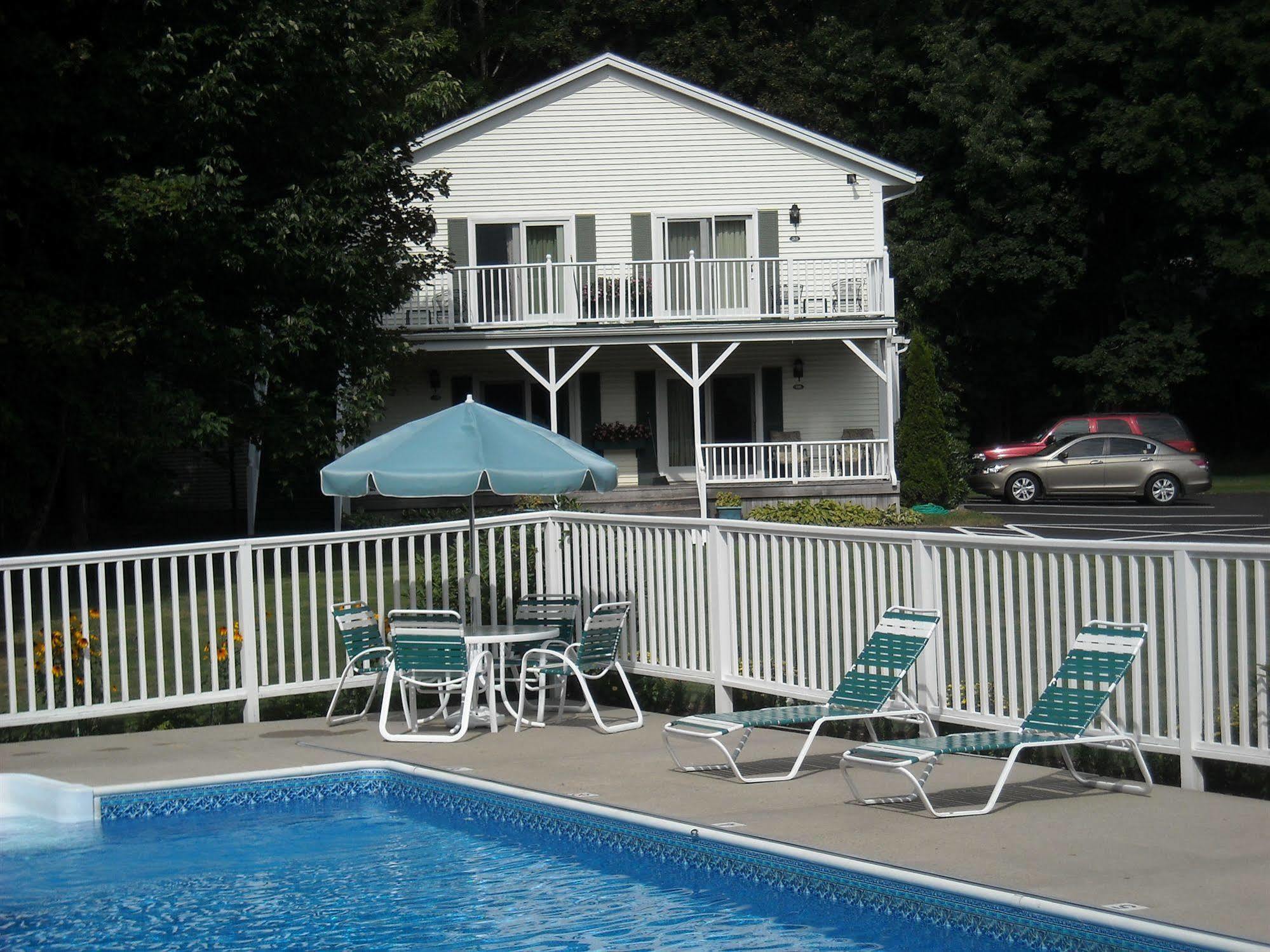 Cromwell Harbor Motel Bar Harbor Exterior photo